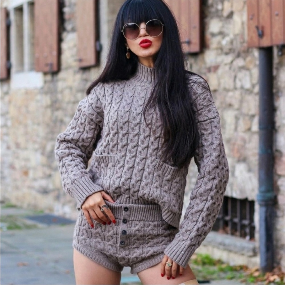 ZARA | Bloggers Fave Cable Knit Sweater Set- Shorts NWT